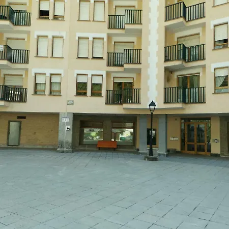 Plaza Europa 4 Primera Planta Apartamento 10 *